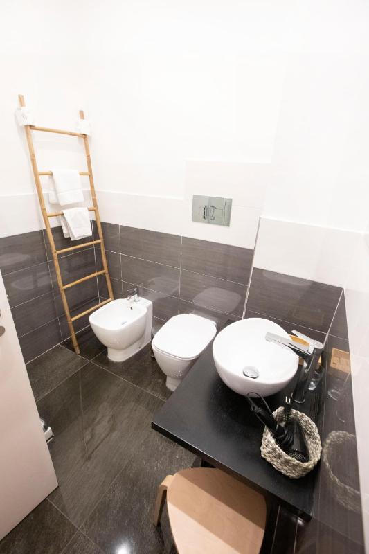 Double or Twin Room with Private Bathroom image 2