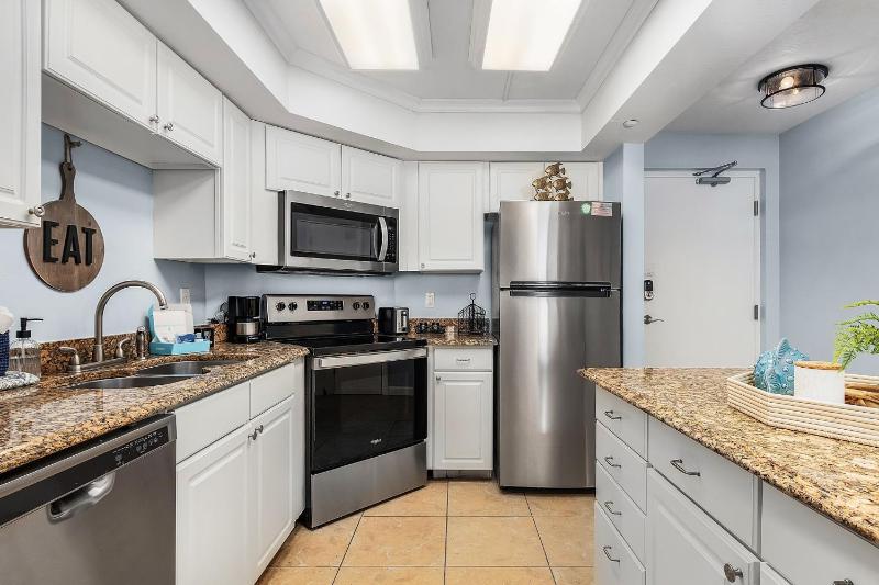 Beach Villas # 305 - Recently Refereshed! condo - image 14