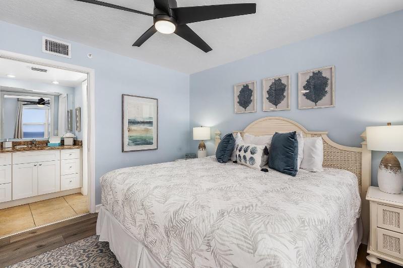 Beach Villas # 305 - Recently Refereshed! condo - image 8