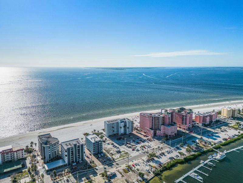 Beach Villas # 305 - Recently Refereshed! condo - image 12