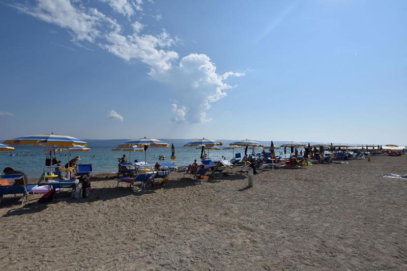 Apartment Duce beach - image 29