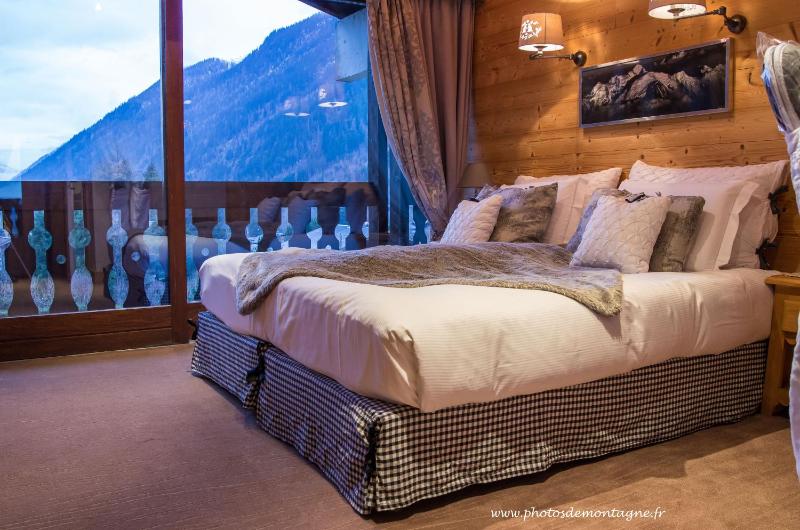 Superior room with Mont-Blanc view image 4