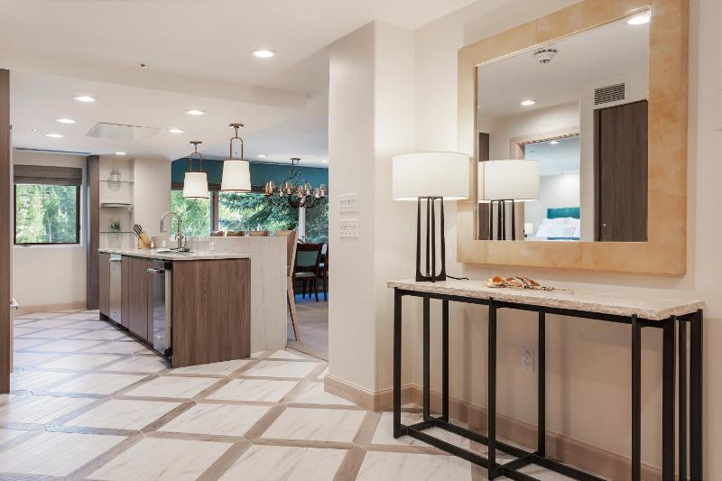 One-Bedroom Apartment image 3