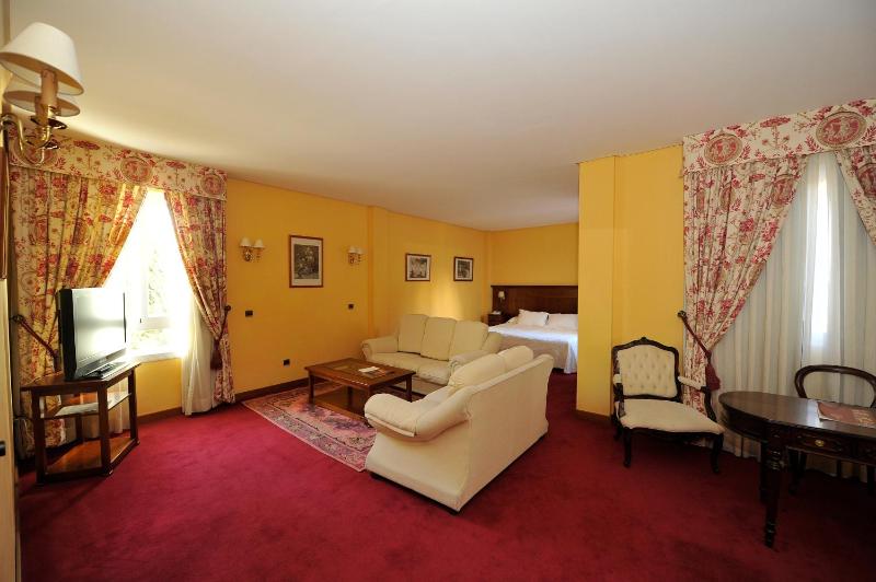 Suite image 4