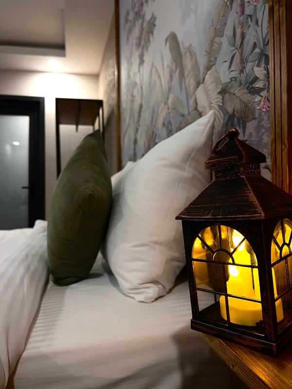 King Room image 2