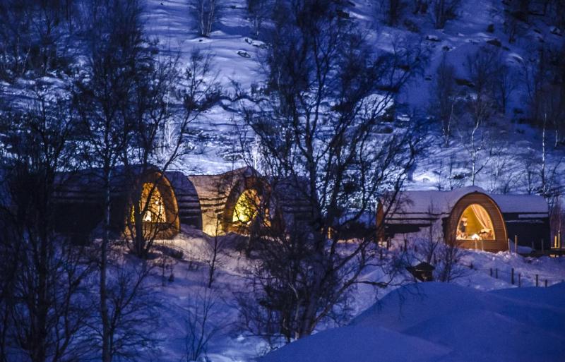 Winter Cottage image 2