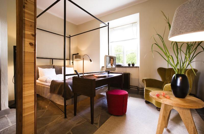Superior Double Room image 4