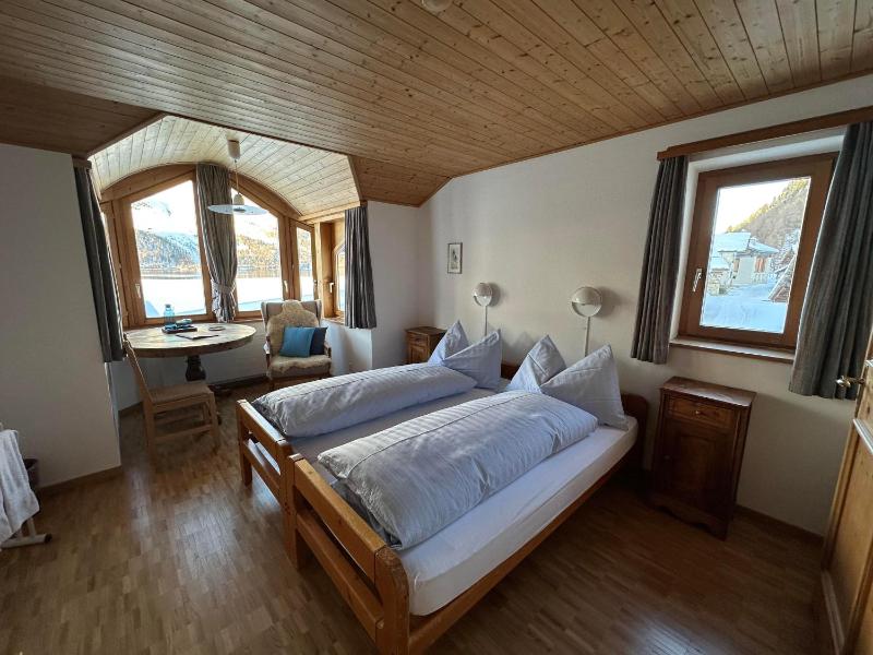 Twin Room image 1