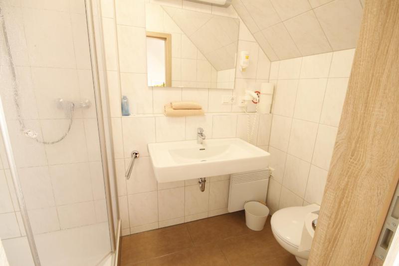 Comfort Single Room image 2