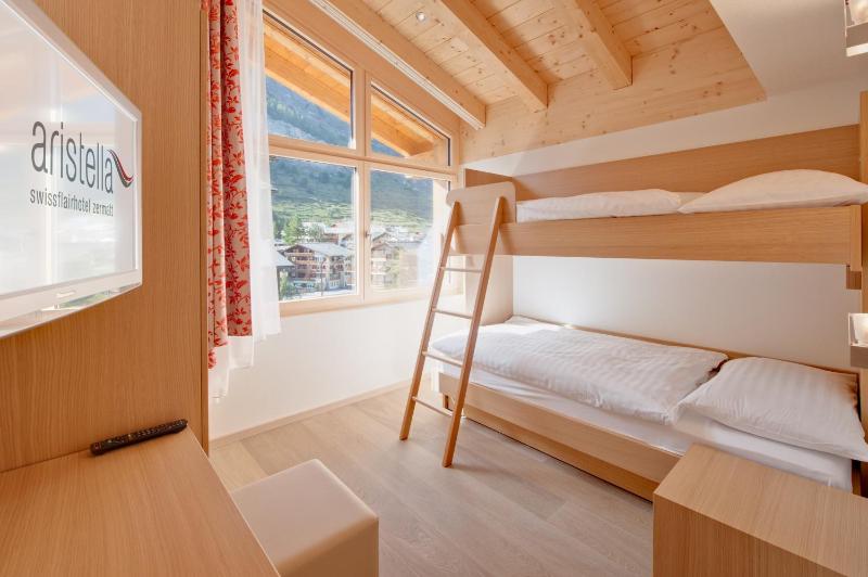 Family Room with Matterhorn View image 4