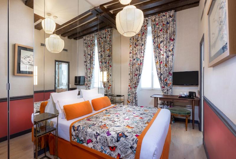 Superior Double Room image 1