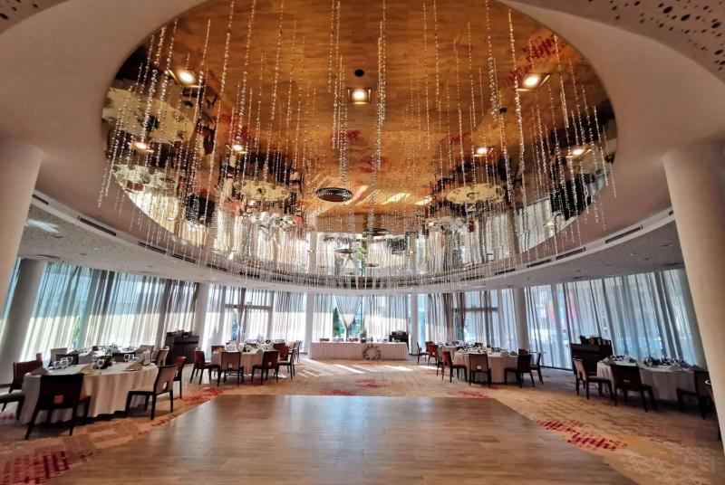 Ramada Plaza by Wyndham Craiova - image 22
