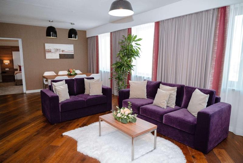 Ramada Plaza by Wyndham Craiova - image 21