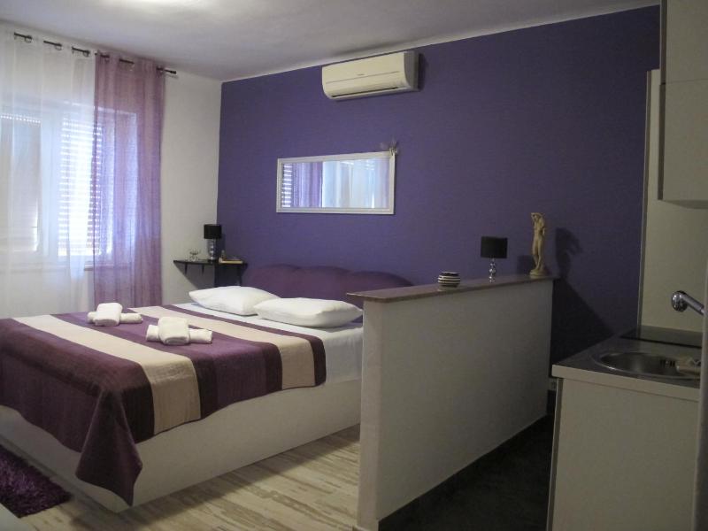 Rooms And Apartment Stambuk II - image 10