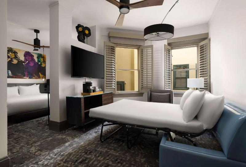 The Barnes San Francisco Tapestry Collection by Hilton - image 10