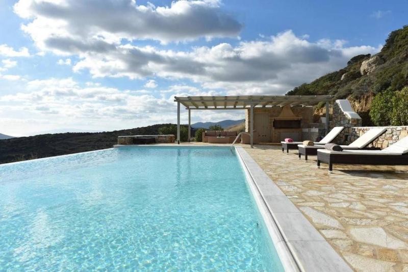Aesthesis Villa - Naousa- 6pl - Amazing View - image 16