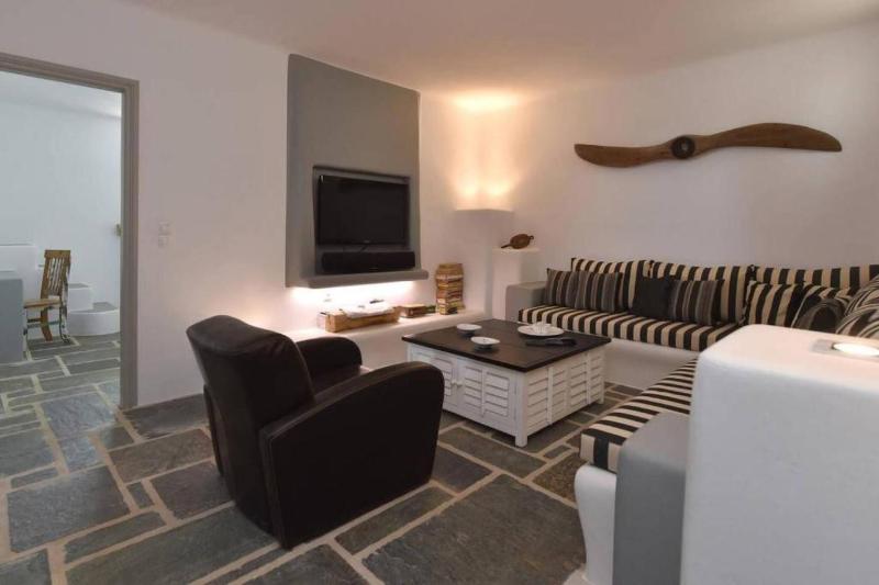 Aesthesis Villa - Naousa- 6pl - Amazing View - image 22