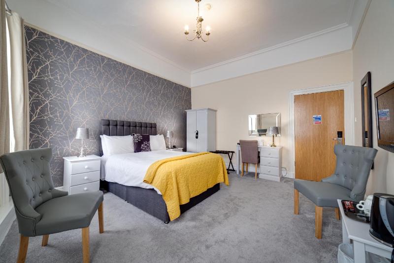 Standard Double Room image 1