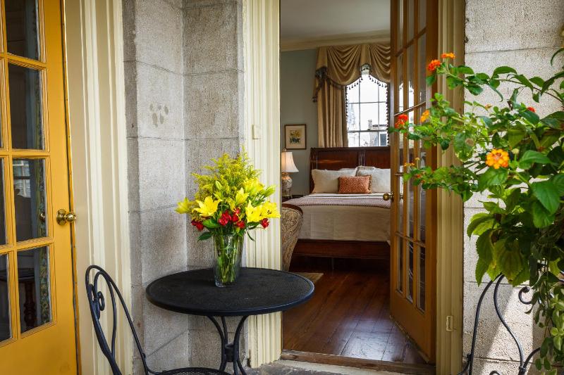 Mary Telfair Room - 2 Queen Beds image 3