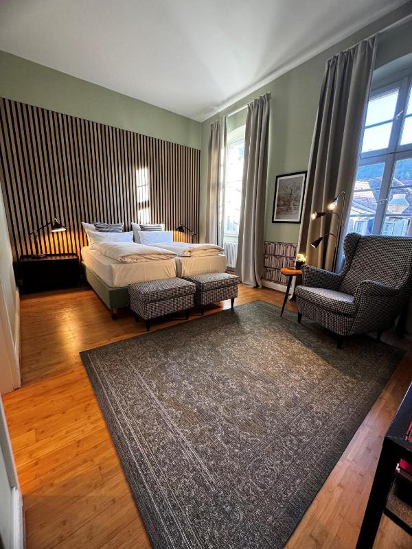 Double Room image 1