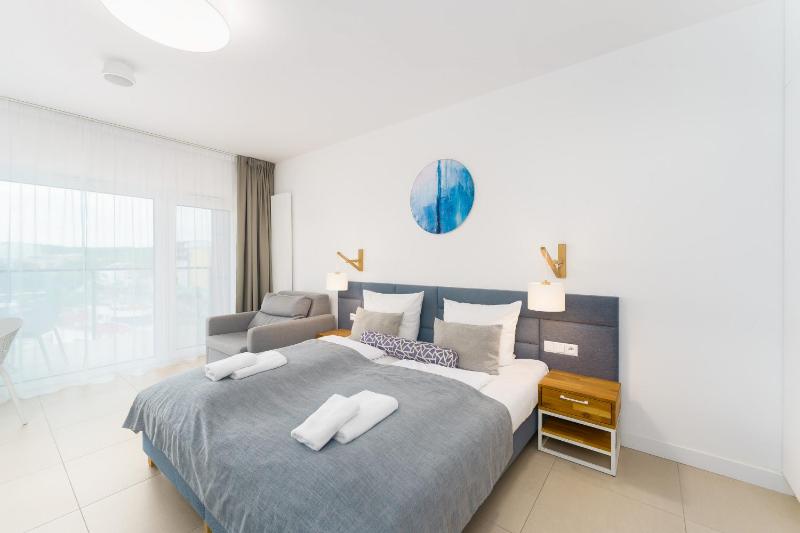 Aquamarina Prima Holiday Studios by the BEACH by Noclegi Renters - image 26
