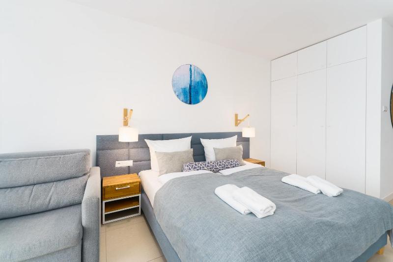 Aquamarina Prima Holiday Studios by the BEACH by Noclegi Renters - image 17