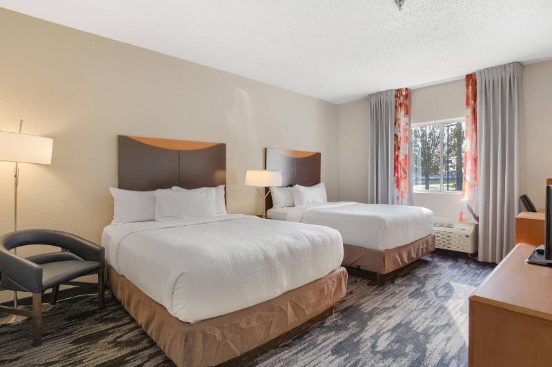 Double Room with Two Double Beds image 4