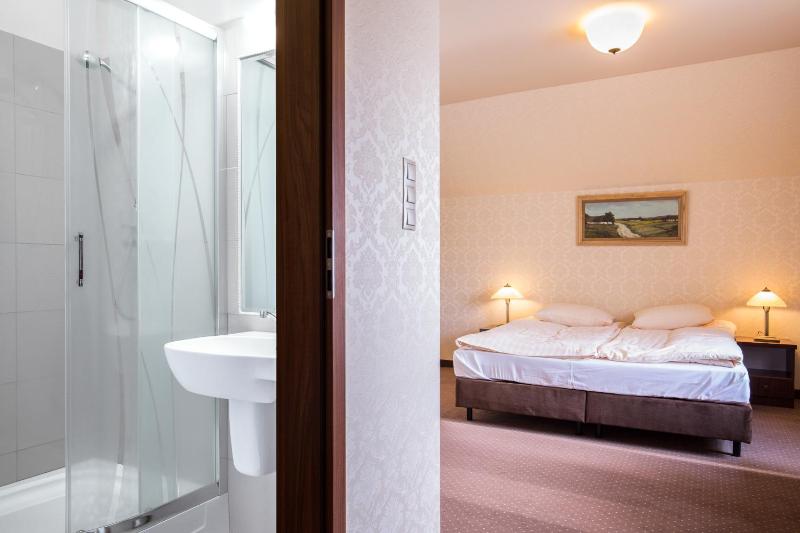 King Room image 3