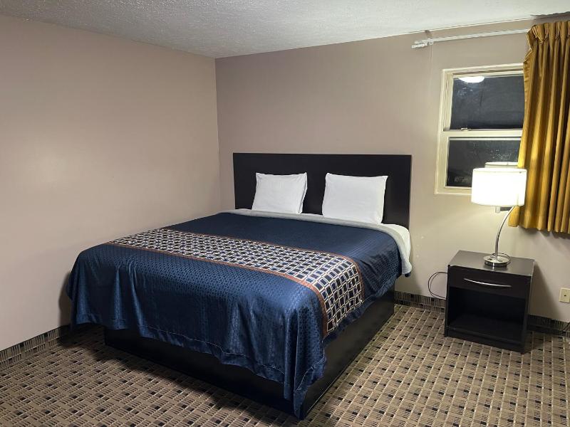 King Room image 1