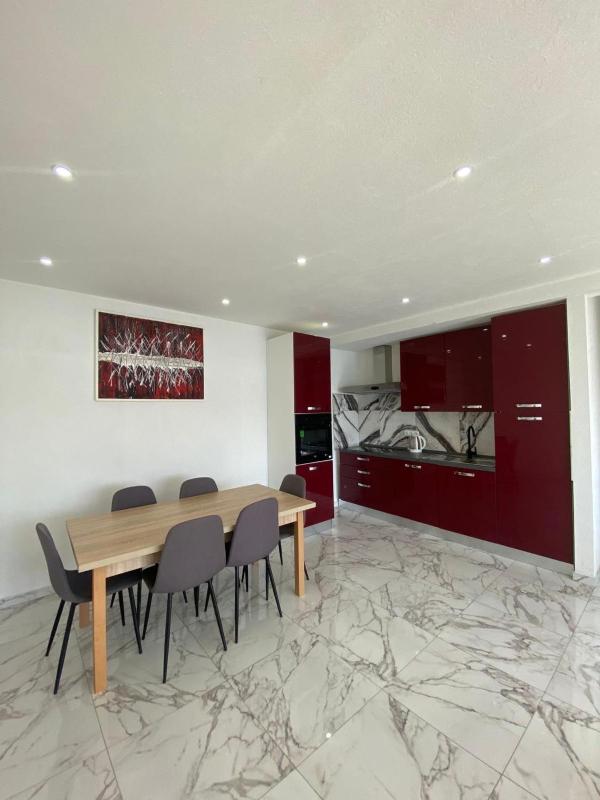 Apartment image 2