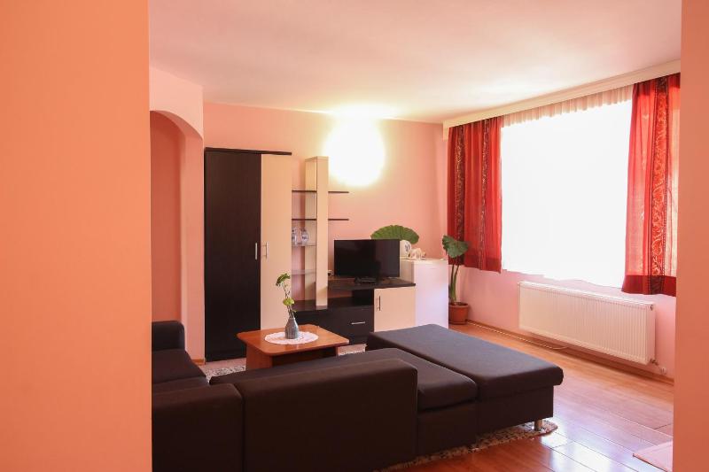 Family Suite (2 Adults + 2 Children) image 2