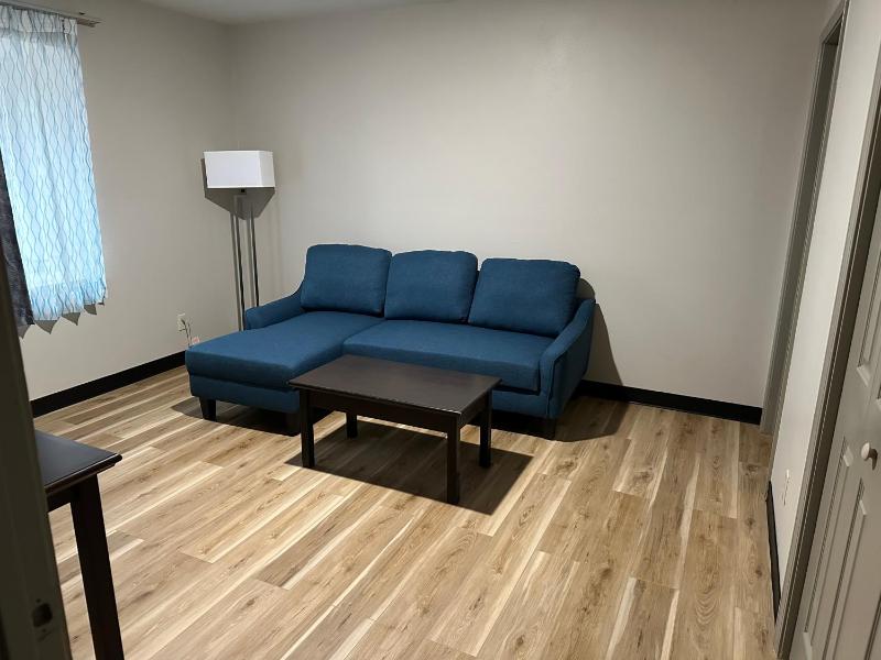 One-Bedroom Deluxe King Suite - Non-Smoking image 4