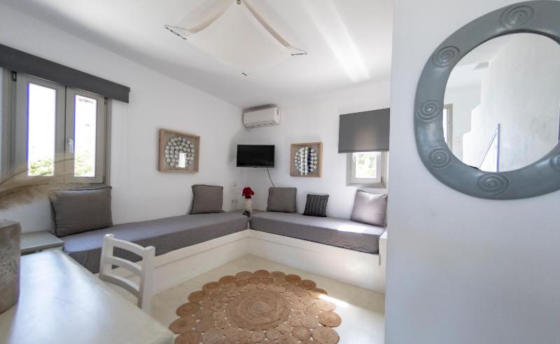 Maisonette with Sea View image 4