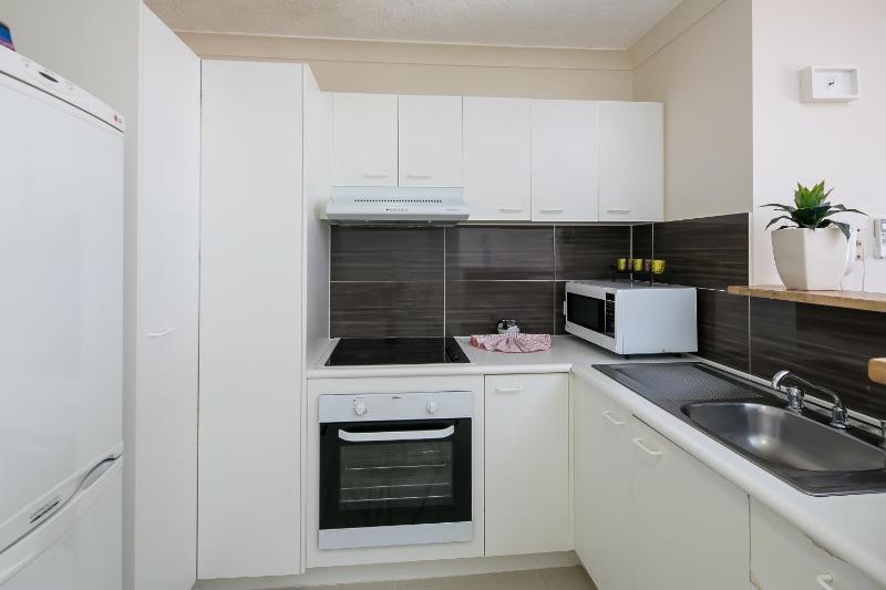 Bay Lodge Apartments - image 4