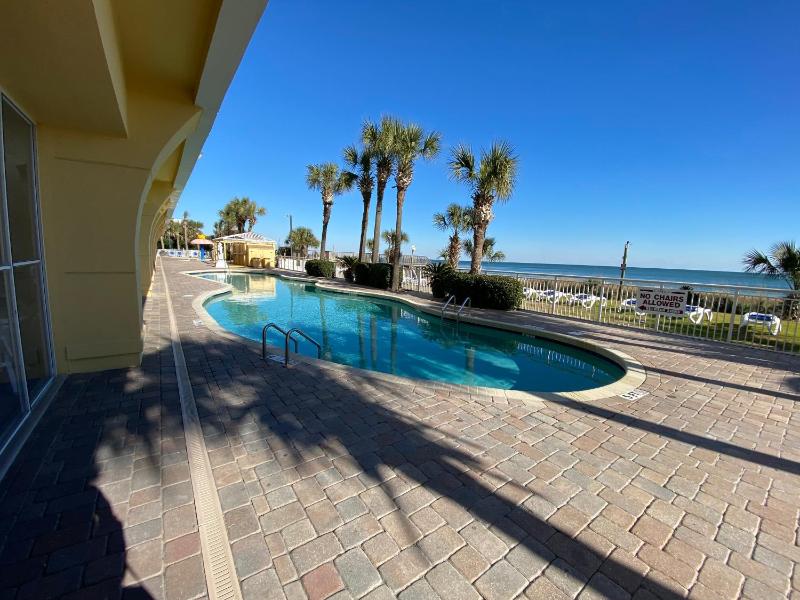 Camelot By The Sea Ocean Front Condo - image 25