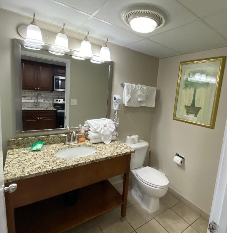 Camelot By The Sea Ocean Front Condo - image 11