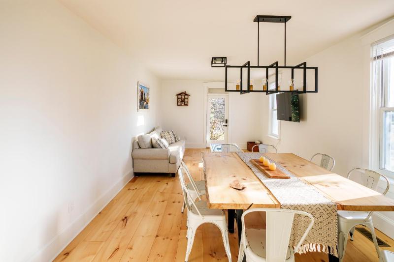 Two-Bedroom Apartment image 3