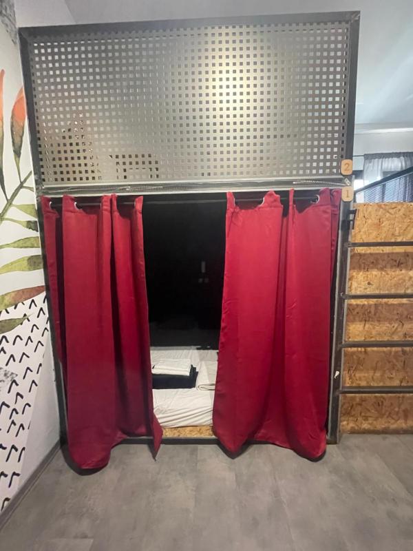 Bunk Bed in Mixed Dormitory Room image 3