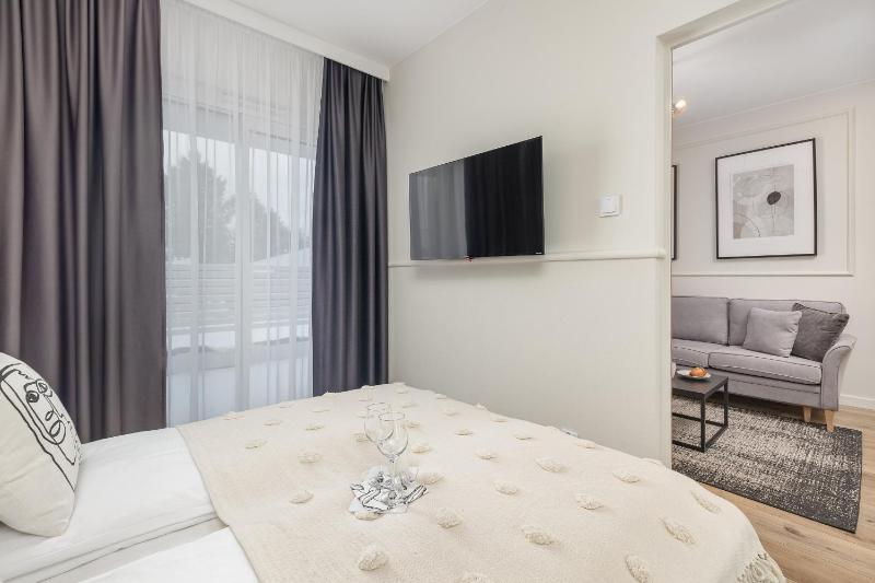 Beach Apartments Perłowa Przystań Sztormowa by Noclegi Renters - image 7