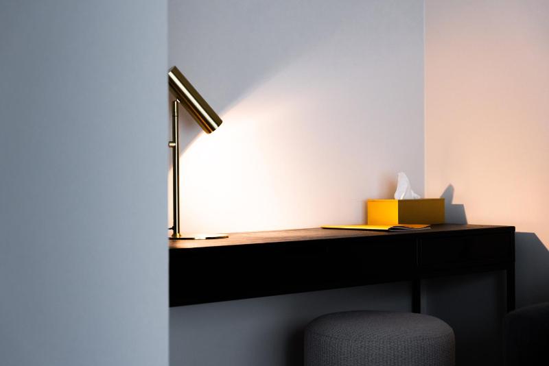 Modern Double or Twin Room image 2