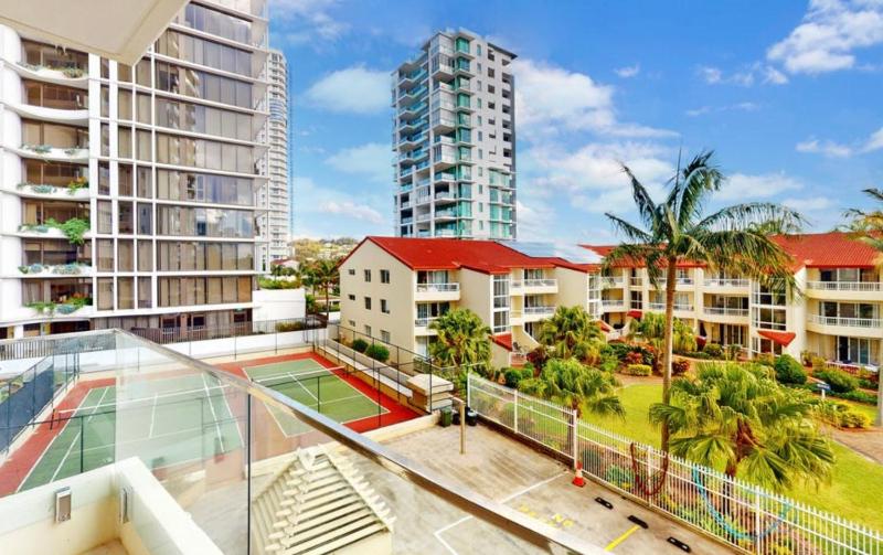 Beachside Getaway Southern Cross Seventh Floor - image 6