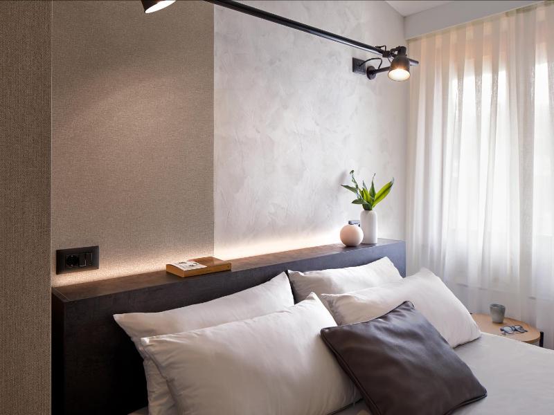 Superior Double Room image 3