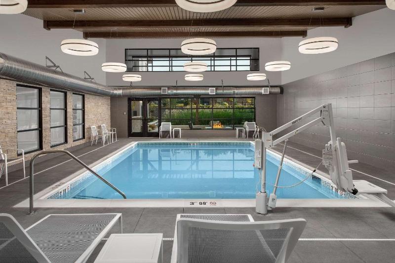 Country Inn & Suites by Radisson Seattle-Tacoma International Airport WA - image 9