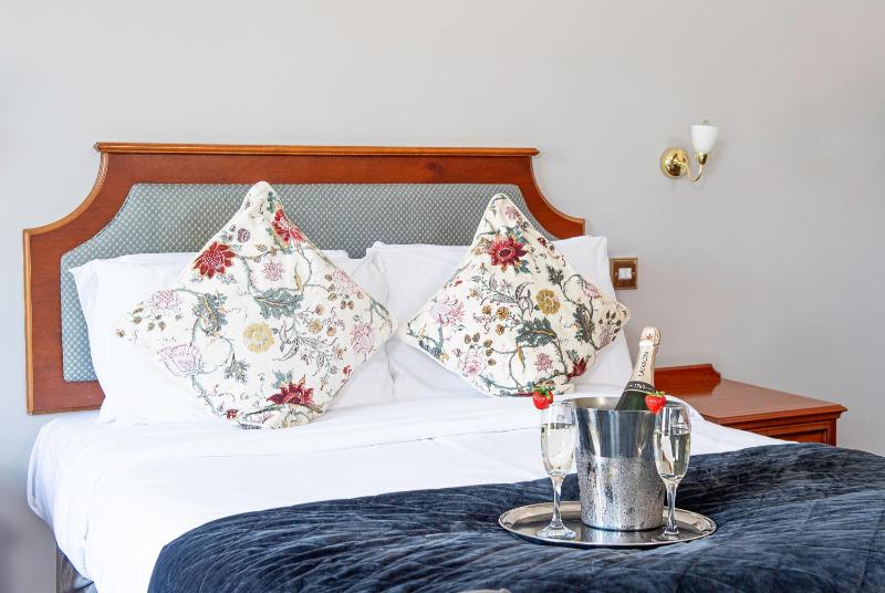 Superior Double Room image 1