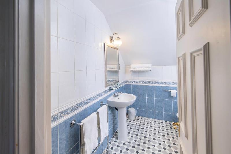 Superior Double Room image 3