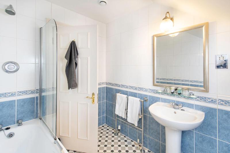 Superior Double Room image 2