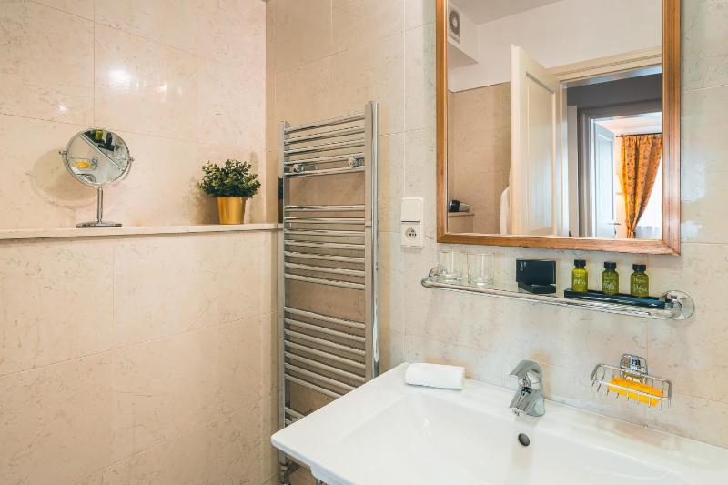 Junior Suite image 3