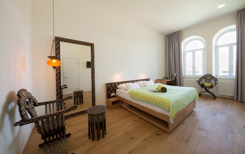 Budget Double Room image 4