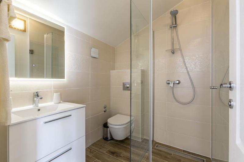 Luxury villa Libar near Split heated pool - image 25