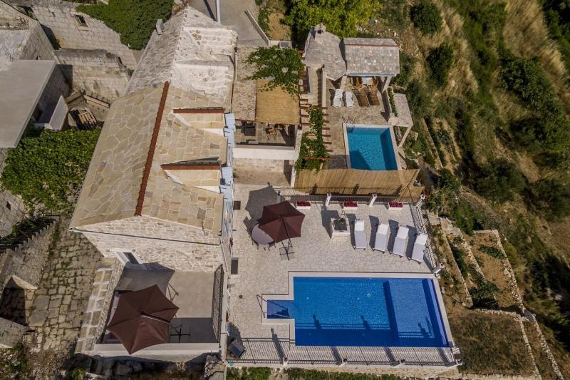 Luxury villa Libar near Split heated pool - image 23